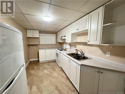 1060 Vanier Boulevard, Bathurst, NB - Indoor Photo Showing Kitchen With Double Sink