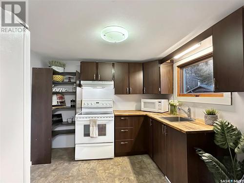 234 Hudson Avenue, Fort Qu'Appelle, SK - Indoor Photo Showing Kitchen