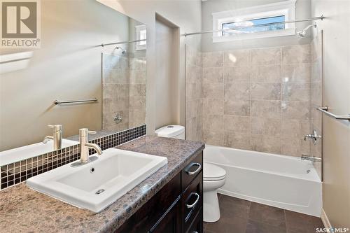 102 Balman Court, Waldheim, SK - Indoor Photo Showing Bathroom