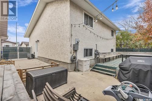 7118 Lawrence Drive, Regina, SK - Outdoor With Deck Patio Veranda With Exterior