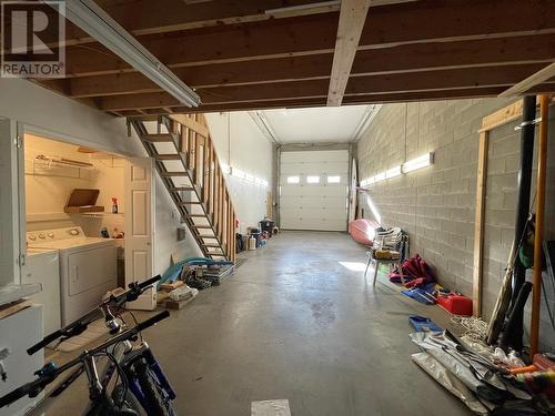 1205 Riverside Avenue Unit# 4, Sicamous, BC - Indoor Photo Showing Garage