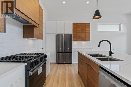 2506 Highlands Drive, Blind Bay, BC - Indoor Photo Showing Kitchen With Double Sink With Upgraded Kitchen