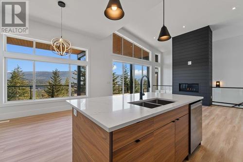 2506 Highlands Drive, Blind Bay, BC - Indoor Photo Showing Kitchen With Double Sink