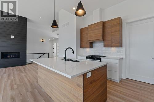 2506 Highlands Drive, Blind Bay, BC - Indoor Photo Showing Kitchen With Double Sink