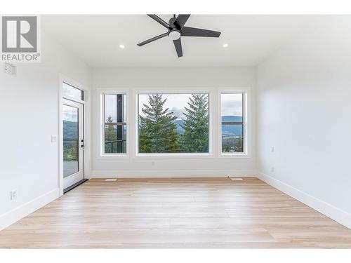 2506 Highlands Drive, Blind Bay, BC - Indoor Photo Showing Other Room