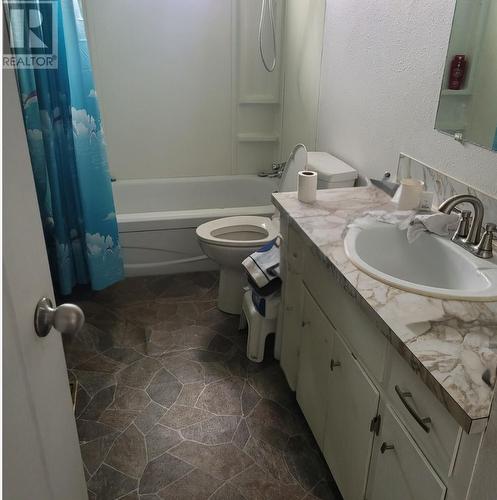 5006 51 Avenue, Pouce Coupe, BC - Indoor Photo Showing Bathroom