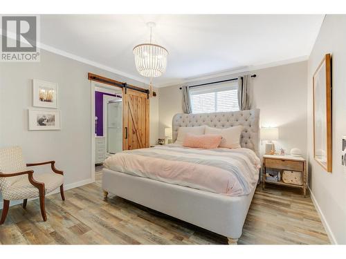 7010 Sun Valley Road, Kelowna, BC - Indoor Photo Showing Bedroom