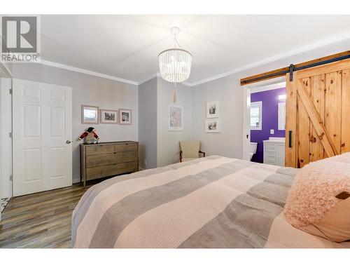 7010 Sun Valley Road, Kelowna, BC - Indoor Photo Showing Bedroom