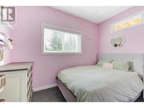 7010 Sun Valley Road, Kelowna, BC - Indoor Photo Showing Bedroom