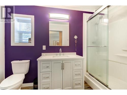 7010 Sun Valley Road, Kelowna, BC - Indoor Photo Showing Bathroom