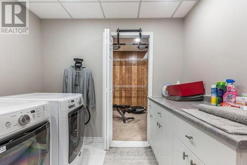 1201 Kane Road, Mississauga, ON - Indoor Photo Showing Laundry Room