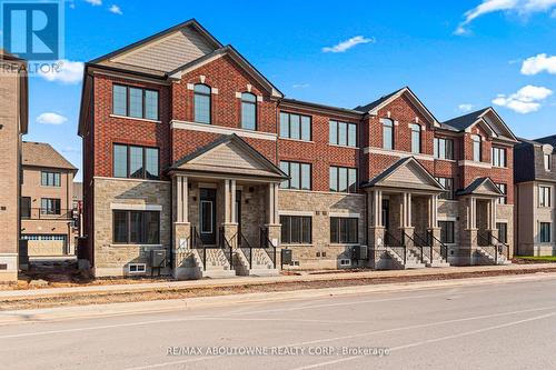 1354 William Halton Parkway, Oakville, ON - Outdoor With Facade