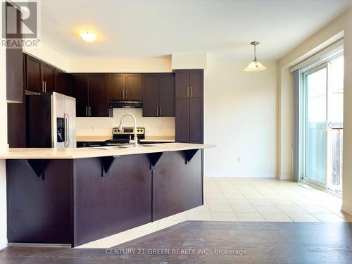 1124 Solomon Court, Milton, ON - Indoor Photo Showing Kitchen