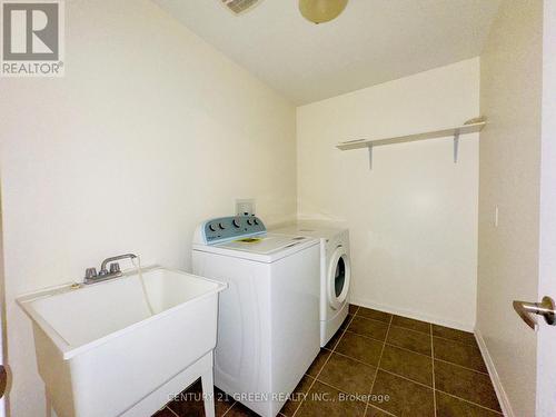 1124 Solomon Court, Milton, ON - Indoor Photo Showing Laundry Room