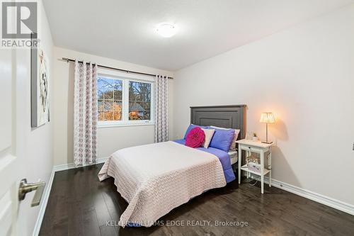 2 - 2086 Ghent Avenue, Burlington, ON - Indoor Photo Showing Bedroom