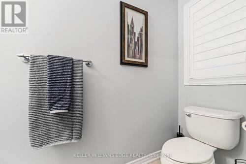 2 - 2086 Ghent Avenue, Burlington, ON - Indoor Photo Showing Bathroom