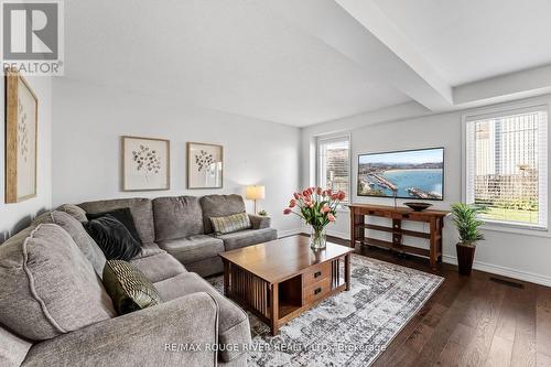 148 Goodwin Avenue, Clarington (Bowmanville), ON - Indoor Photo Showing Living Room