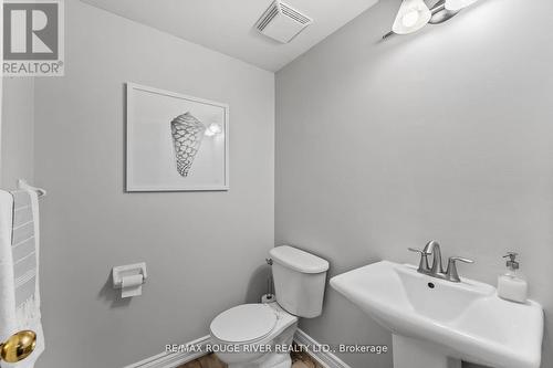 148 Goodwin Avenue, Clarington (Bowmanville), ON - Indoor Photo Showing Bathroom