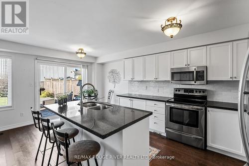 148 Goodwin Avenue, Clarington (Bowmanville), ON - Indoor Photo Showing Kitchen With Double Sink With Upgraded Kitchen