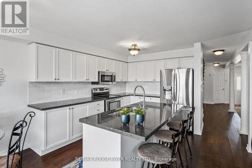 148 Goodwin Avenue, Clarington (Bowmanville), ON - Indoor Photo Showing Kitchen With Double Sink With Upgraded Kitchen