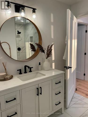 189 Lightning Point Road, Kawartha Lakes, ON - Indoor Photo Showing Bathroom