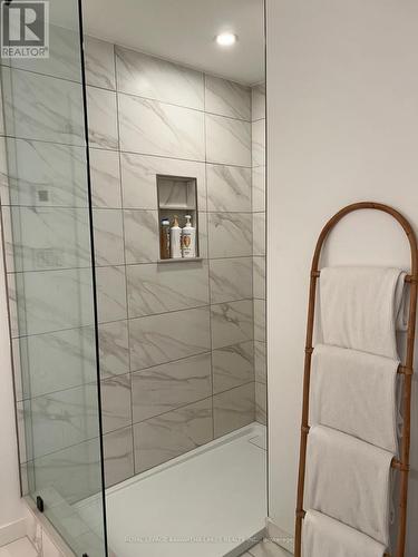 189 Lightning Point Road, Kawartha Lakes, ON - Indoor Photo Showing Bathroom