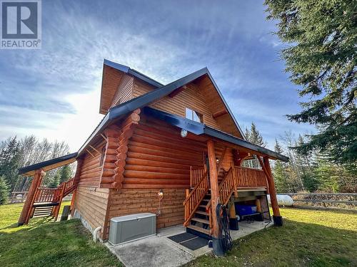 7895 Dean Road, Bridge Lake, BC - Outdoor With Exterior