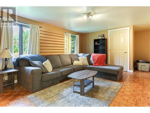 206 Rainbow Boulevard, Kitimat, BC - Indoor Photo Showing Living Room