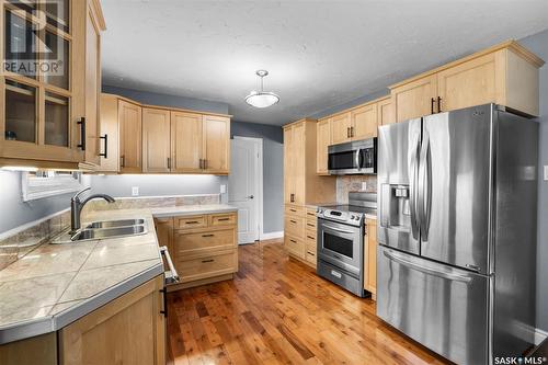 3723 Taylor Street E, Saskatoon, SK - Indoor Photo Showing Kitchen With Double Sink