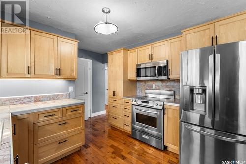 3723 Taylor Street E, Saskatoon, SK - Indoor Photo Showing Kitchen