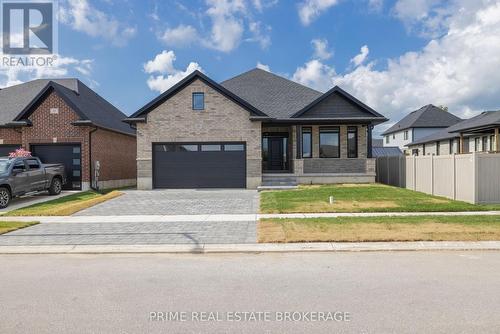 46 Elwood Street, Strathroy-Caradoc (Caradoc), ON - Outdoor With Facade