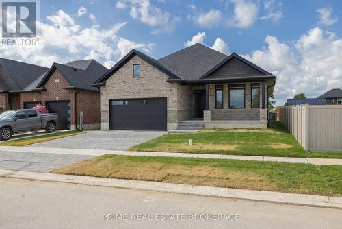 46 Elwood Street, Strathroy-Caradoc (Caradoc), ON - Outdoor With Facade