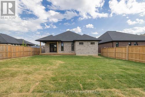 46 Elwood Street, Strathroy-Caradoc (Caradoc), ON - Outdoor