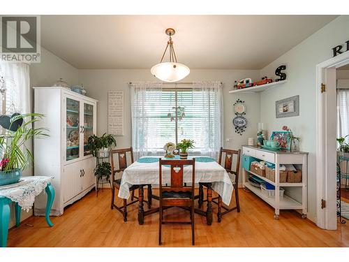 4008 31 Street, Vernon, BC - Indoor Photo Showing Dining Room