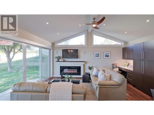 7005 Indian Rock Road Unit# 6, Naramata, BC - Indoor Photo Showing Living Room With Fireplace