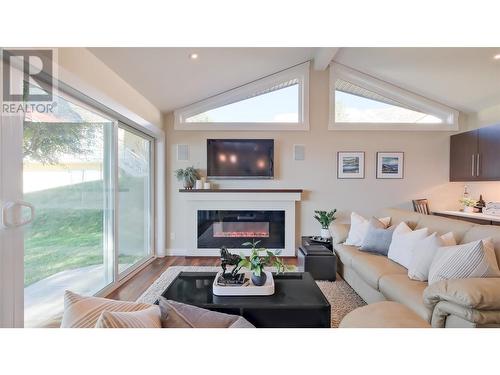 7005 Indian Rock Road Unit# 6, Naramata, BC - Indoor Photo Showing Living Room With Fireplace