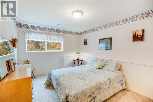 825 Merrycreek Road Unit# 111, Castlegar, BC - Indoor Photo Showing Bedroom