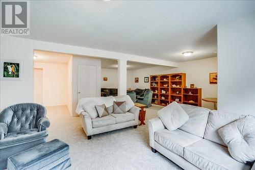 825 Merrycreek Road Unit# 111, Castlegar, BC - Indoor Photo Showing Living Room