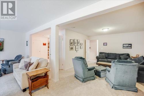 825 Merrycreek Road Unit# 111, Castlegar, BC - Indoor Photo Showing Living Room