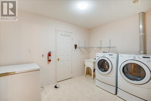 825 Merrycreek Road Unit# 111, Castlegar, BC - Indoor Photo Showing Laundry Room