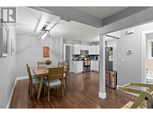 2188 Burnett Street, Kelowna, BC - Indoor Photo Showing Dining Room