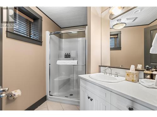 272 Chicopee Road Unit# 14C, Vernon, BC - Indoor Photo Showing Bathroom