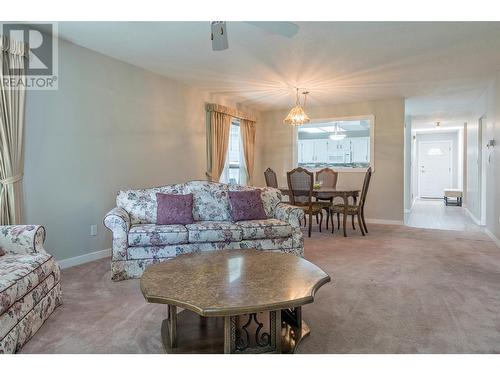 1108 14 Avenue Unit# 134, Vernon, BC - Indoor Photo Showing Living Room