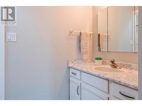 1108 14 Avenue Unit# 134, Vernon, BC - Indoor Photo Showing Bathroom