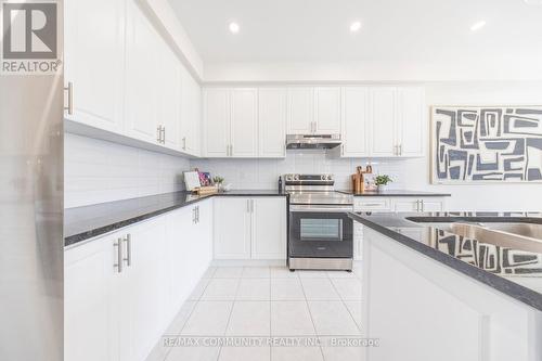 54 Wamsley Crescent, Clarington, ON - Indoor Photo Showing Kitchen