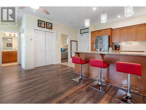 2210 Upper Sundance Drive Unit# 1306, West Kelowna, BC - Indoor Photo Showing Kitchen