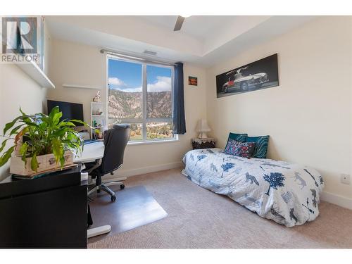 2210 Upper Sundance Drive Unit# 1306, West Kelowna, BC - Indoor Photo Showing Bedroom