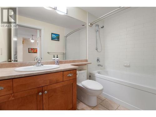 2210 Upper Sundance Drive Unit# 1306, West Kelowna, BC - Indoor Photo Showing Bathroom