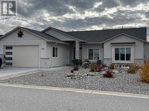 927 9Th Avenue, Vernon, BC - Outdoor With Facade