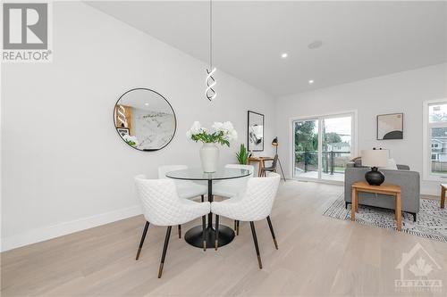 8 Melville Drive, Ottawa, ON - Indoor Photo Showing Dining Room